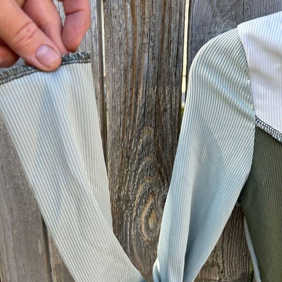 NWT SHEIN shirt fitted long sleeve crop size medium - Picture 5 of 7